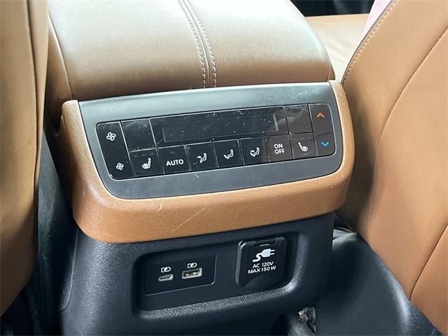 2022 Nissan Pathfinder Platinum 4WD