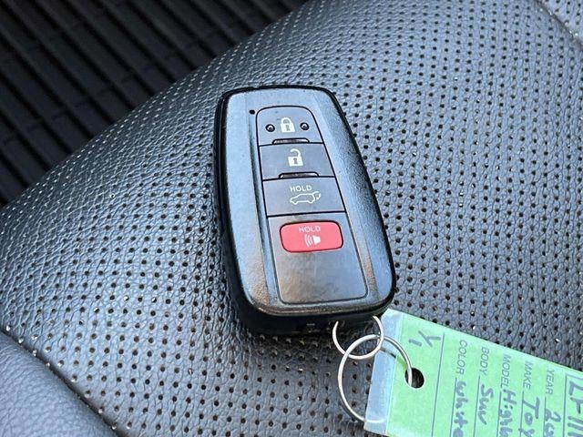 2021 Toyota Highlander Hybrid Platinum AWD (Natl)