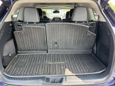 2022 Toyota Highlander XLE FWD (Natl)