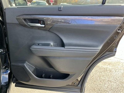 2023 Toyota Highlander Platinum AWD (Natl)