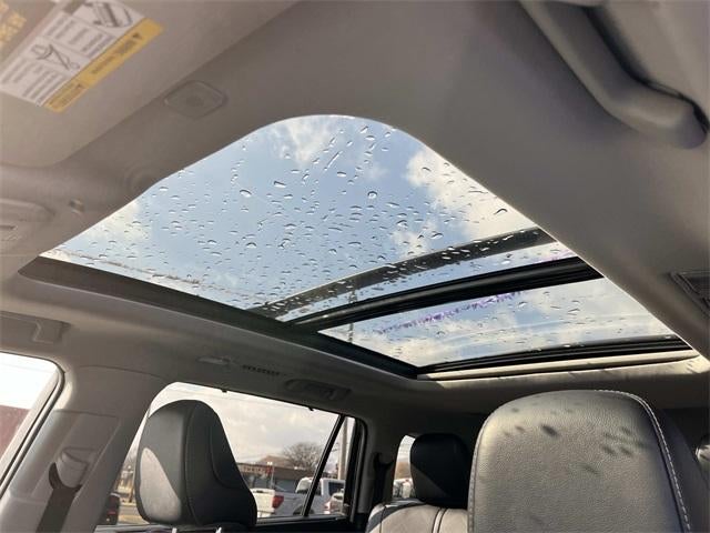 2023 Toyota Highlander Platinum AWD (Natl)