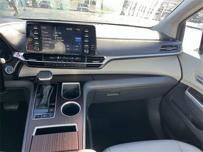 2024 Toyota Sienna XLE FWD 7-Passenger (Natl)