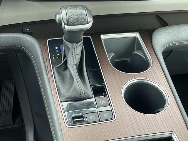 2023 Toyota Sienna XLE FWD 8-Passenger (Natl)
