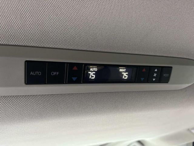 2023 Toyota Sienna XLE FWD 8-Passenger (Natl)