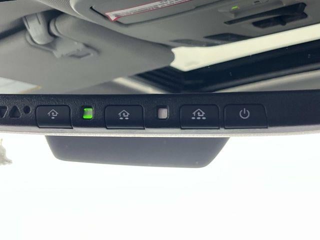 2023 Toyota Sienna XLE FWD 8-Passenger (Natl)