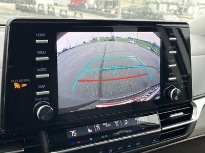 2023 Toyota Sienna XLE FWD 8-Passenger (Natl)