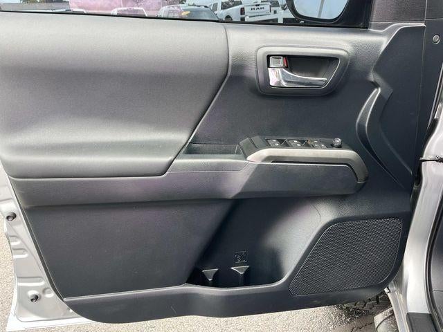 2019 Toyota Tacoma 4WD 4WD TRD Sport Double Cab 5' Bed V6 MT (Natl)