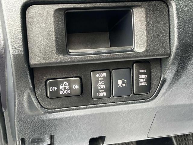 2019 Toyota Tacoma 4WD 4WD TRD Sport Double Cab 5' Bed V6 MT (Natl)