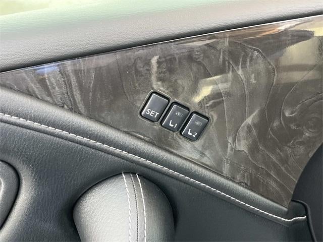 2021 INFINITI QX80 LUXE