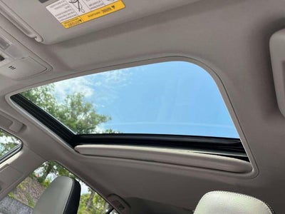 2017 Toyota RAV4 Hybrid Limited AWD (Natl)