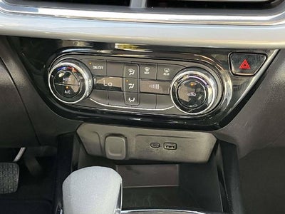 2025 Chevrolet Trax FWD 4dr LT