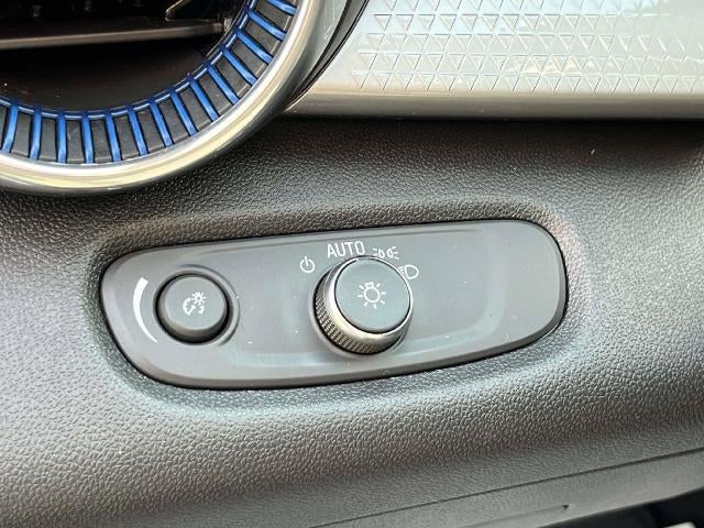 2025 Chevrolet Trax FWD 4dr LT