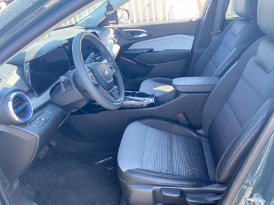 2025 Chevrolet Trax FWD 4dr LT