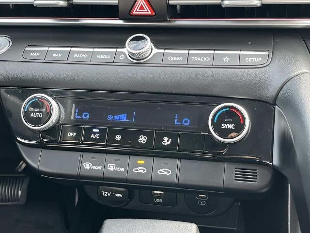 2024 Hyundai ELANTRA SEL IVT