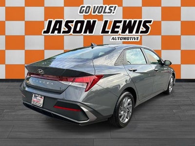 2024 Hyundai ELANTRA SEL IVT