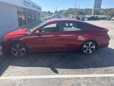2023 Hyundai ELANTRA SEL IVT