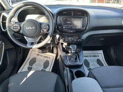 2023 Kia Soul LX IVT