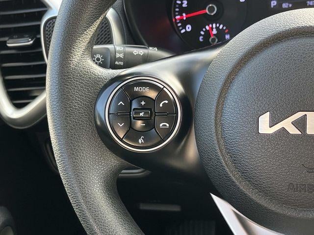 2022 Kia Soul LX IVT