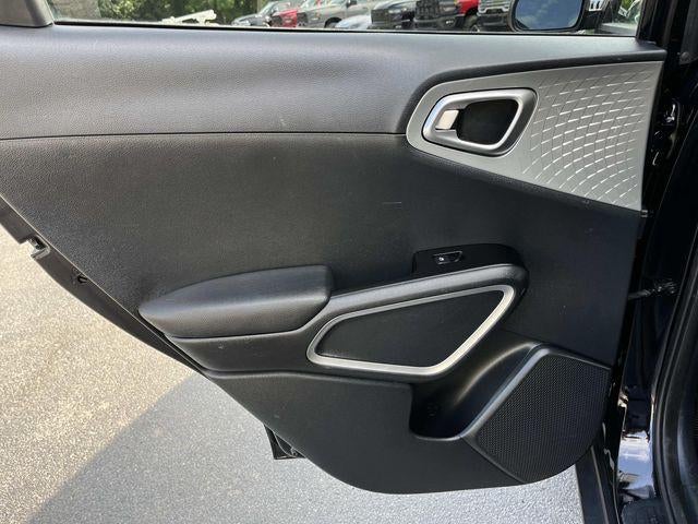2022 Kia Soul LX IVT