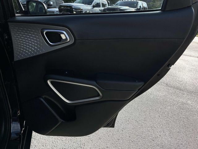 2022 Kia Soul LX IVT