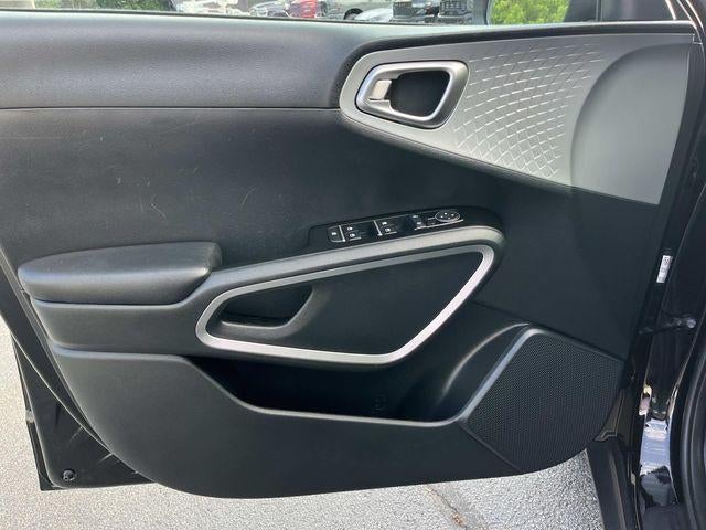 2022 Kia Soul LX IVT