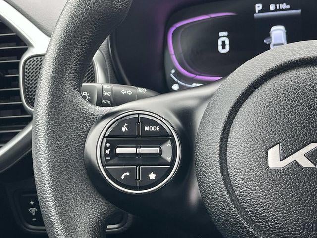 2024 Kia Soul LX IVT