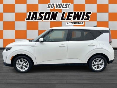 2024 Kia Soul LX IVT