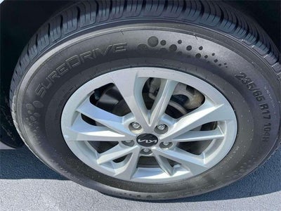 2024 Kia Carnival LX FWD