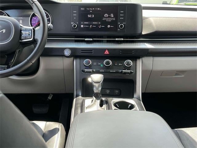 2024 Kia Carnival LX FWD