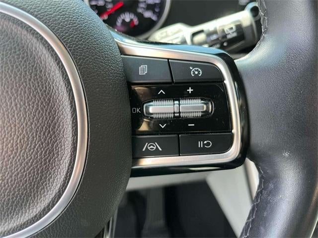 2024 Kia Carnival LX FWD