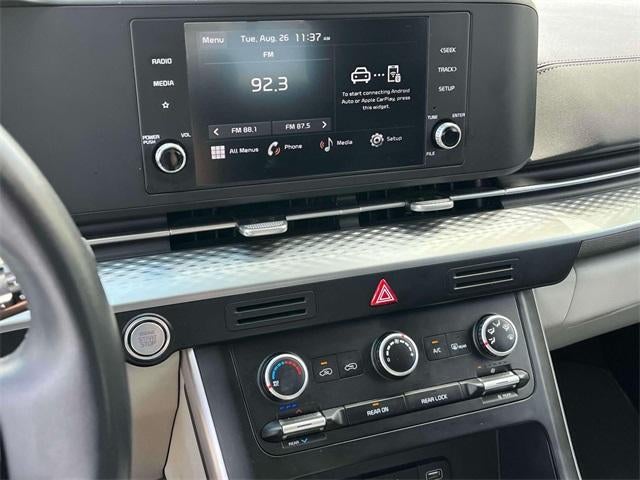 2024 Kia Carnival LX FWD