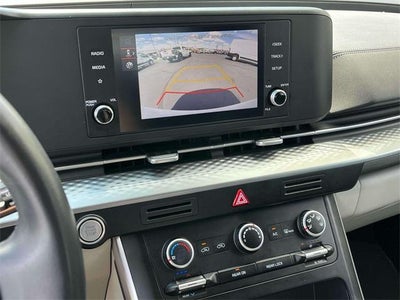 2024 Kia Carnival LX FWD