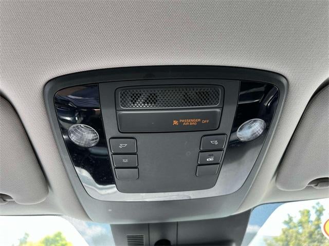 2024 Kia Carnival LX FWD