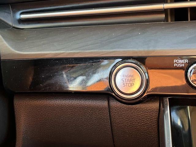 2022 Kia Carnival SX FWD