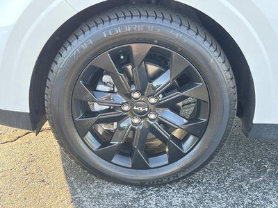 2022 Kia Carnival SX FWD