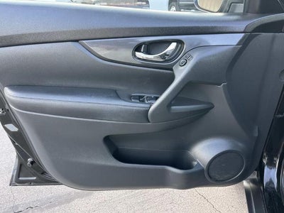 2020 Nissan Rogue FWD SV