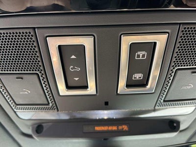2025 Land Rover Defender 130 P400 X-Dynamic SE