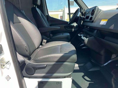 2025 Mercedes-Benz Sprinter Cargo Van 2500 Standard Roof I4 Diesel HO 144" RWD