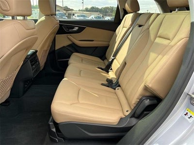 2022 Audi Q7 Premium Plus 55 TFSI quattro