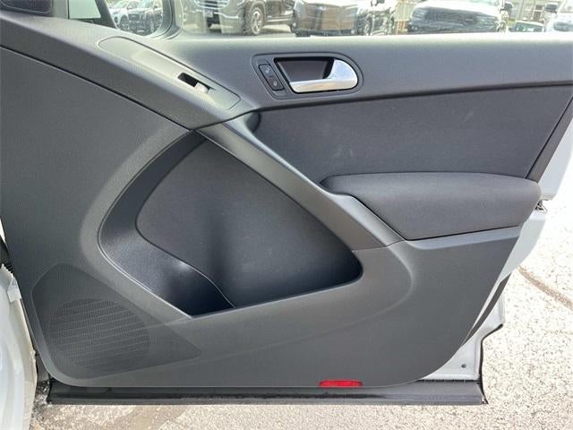 2017 Volkswagen Tiguan Limited 2.0T FWD