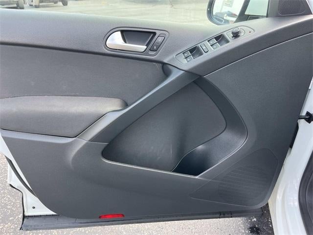 2017 Volkswagen Tiguan Limited 2.0T FWD