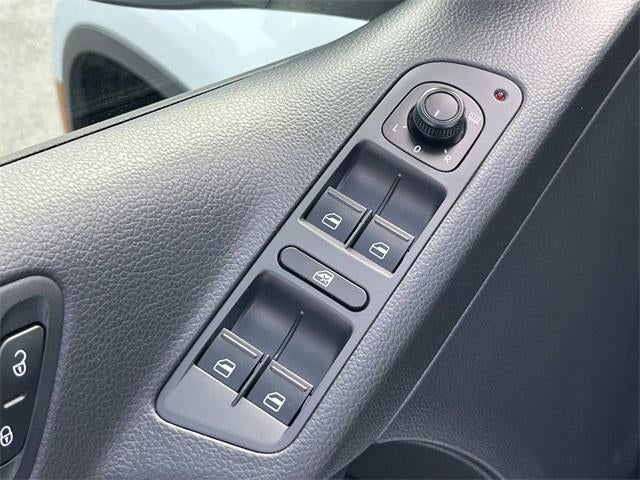 2017 Volkswagen Tiguan Limited 2.0T FWD