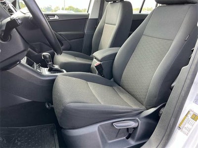 2017 Volkswagen Tiguan Limited 2.0T FWD