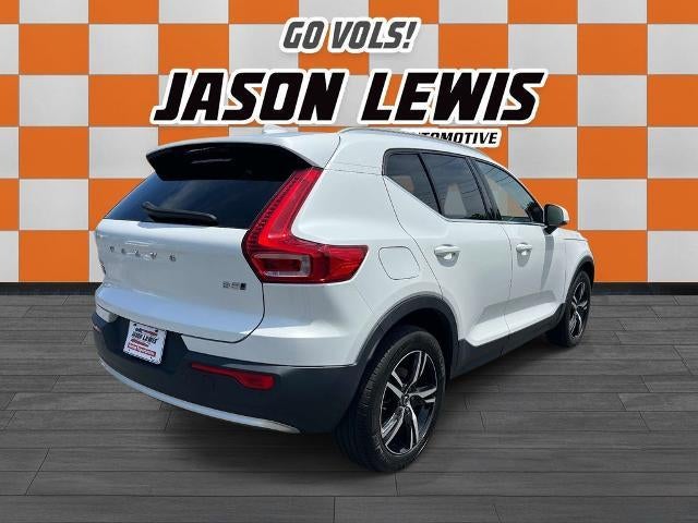 2023 Volvo XC40 B5 AWD Plus Bright Theme