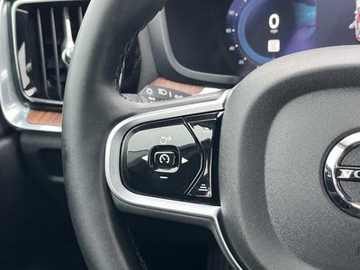2025 Volvo V60 Cross Country B5 AWD Plus