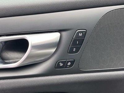 2025 Volvo V60 Cross Country B5 AWD Plus