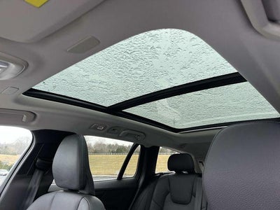 2025 Volvo V60 Cross Country B5 AWD Plus