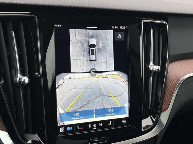 2025 Volvo V60 Cross Country B5 AWD Plus